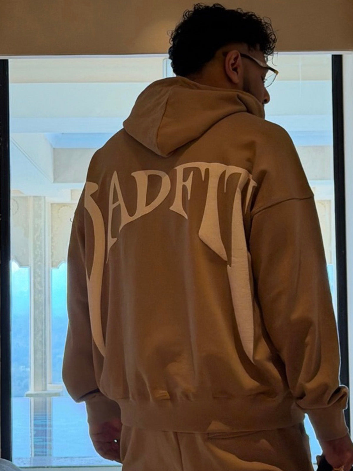 WAVE HOODIE